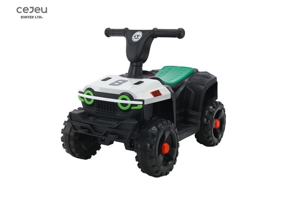 Automobile elettrica dei bambini con errori della spiaggia con il motociclo a quattro ruote della batteria